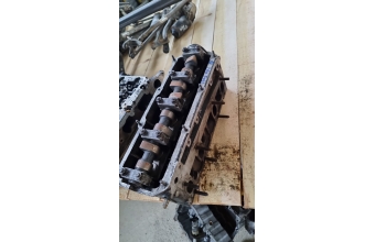 Audi A3 1.6 akl silindir kapağı
