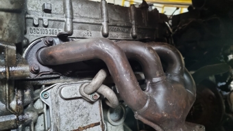 Audi A3 1.6 fsi silindir kapağı