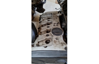 Audi A4 2.0 20V külbütör kapağı