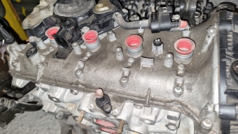 Audi A4 2.0 TSI külbütör kapağı