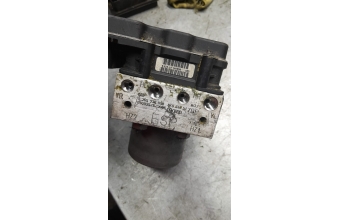 audi a4 abs beyni(oem:8k0 614 51)