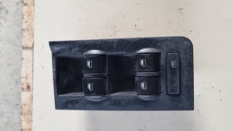 Audi A4 ana cam düğmesi