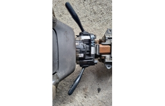 Audi A4 B6 Sinyal Kolu