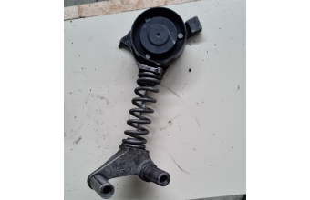 Audi A4 Kemer Gergisi