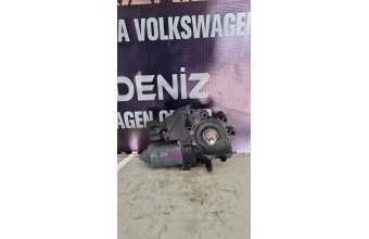 Audi A4 sol ön cam motoru