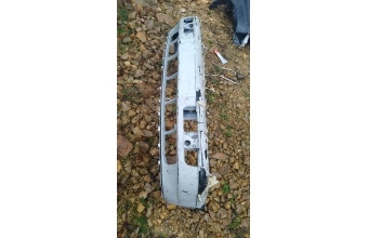 Golf 3 (92-98) ön tampon çıkma parça