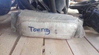 Touareg sağ airbag çıkma parça