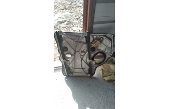 Transporter T5 sağ ön cam krikosu çıkma parça