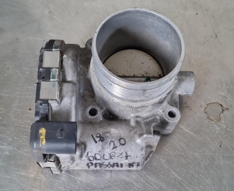 Volkswagen Beetle 2.0 Gaz Kelebeği