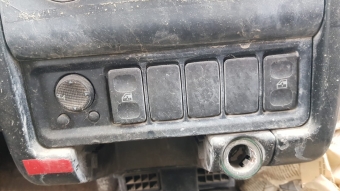 Volkswagen Caddy 2 - Polo Classic Cam Açma Düğmeleri