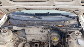 Volkswagen Caddy 2 - Polo Classic orjinal Cam Önü Izgarası