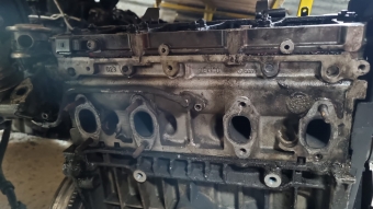 Volkswagen golf 1.6 silindir kapağı