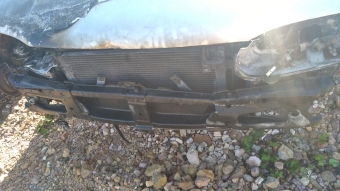 Volkswagen Golf 3 ön tampon demiri çıkma parça