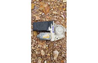 Volkswagen Golf 4 çıkma Sağ Ön Cam Motoru