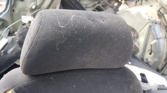 Volkswagen Golf 4 Koltuk Başlığı