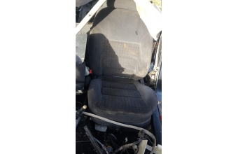 Volkswagen Golf 4 Sol Ön Koltuk