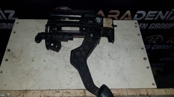 Volkswagen Holf 4 Fren Pedalı