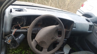 Volkswagen Passat B3 torpido çıkma parça