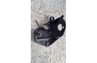 Volkswagen Transporter T4 Pompa Bağlantı Ayağı