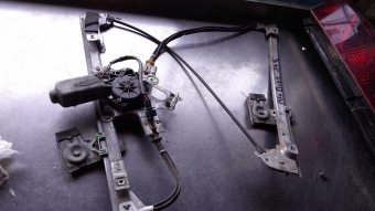 vw polo clasic sağ cam krikosu