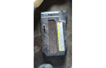 vw touareg akü kapağı
